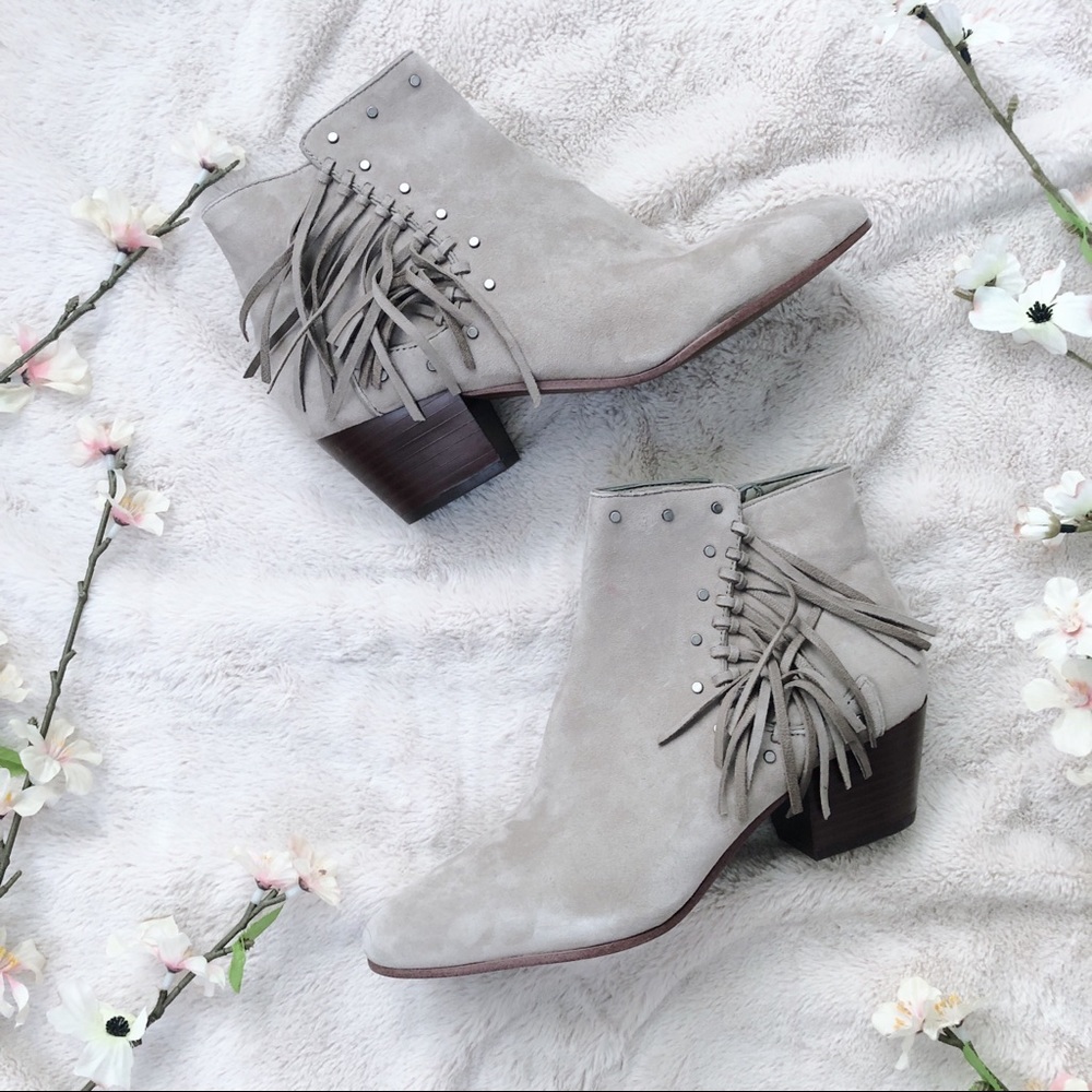 NWOT Rudie Studded Fringe Suede Boots 7